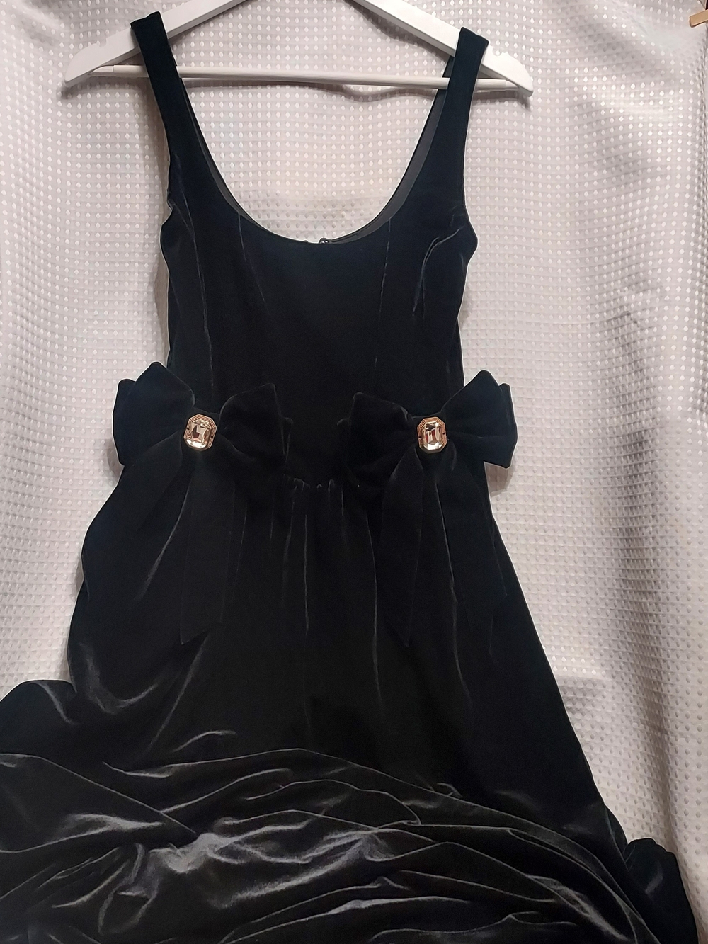 Mumu Women's Velvet Bow-Accent Party Dress - Black